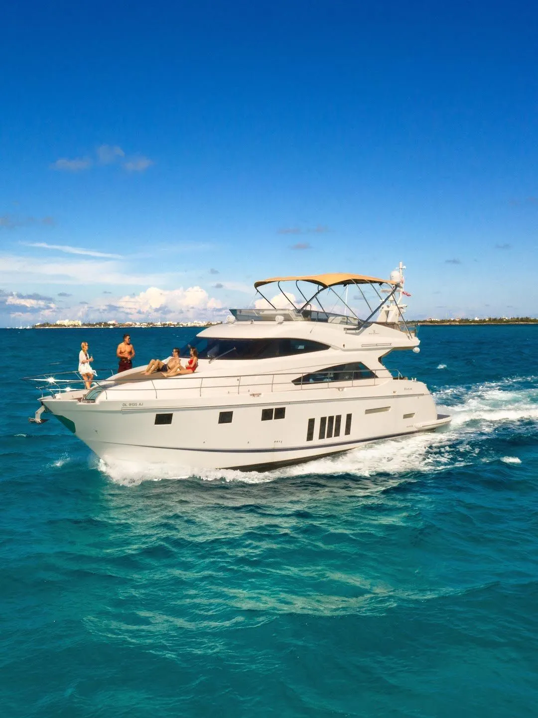 ACQUALIAN® Yacht & Open Water Experience